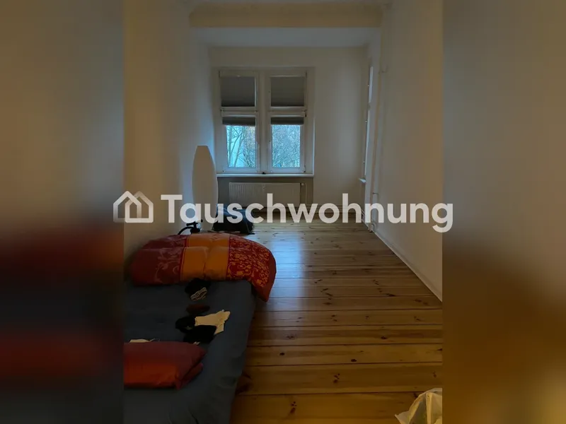 Tauschwohnung: 2 Zimmer gegen 3: Helle Altbauwohnung mit Balkon zum Tausch — photo 1